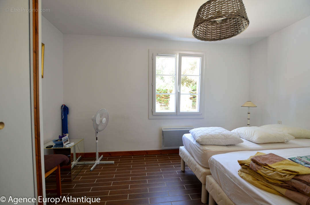 Maison à LES MATHES