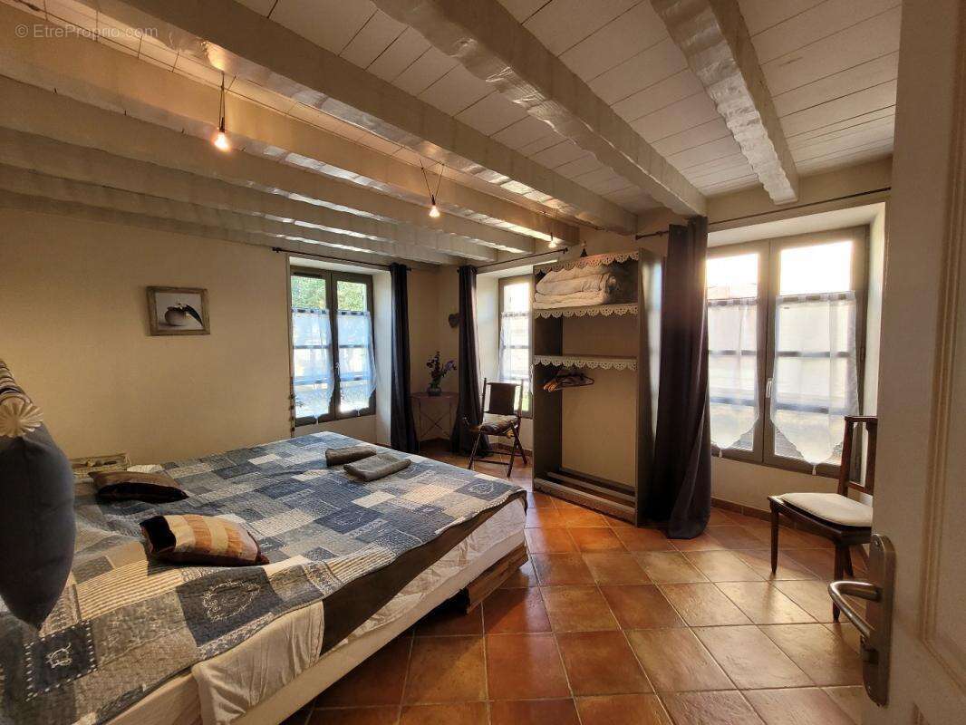 Maison à SAINTE-ALVERE