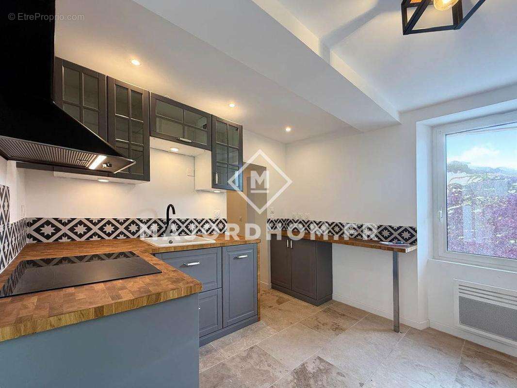 Maison à ROQUEVAIRE