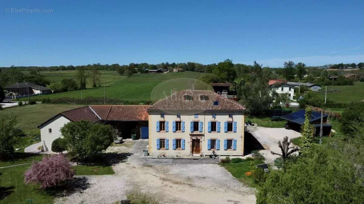 Maison à BOULOGNE-SUR-GESSE