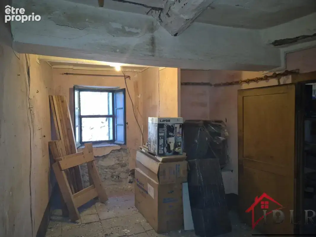 Maison de village avec garage et potentiel - photo 19