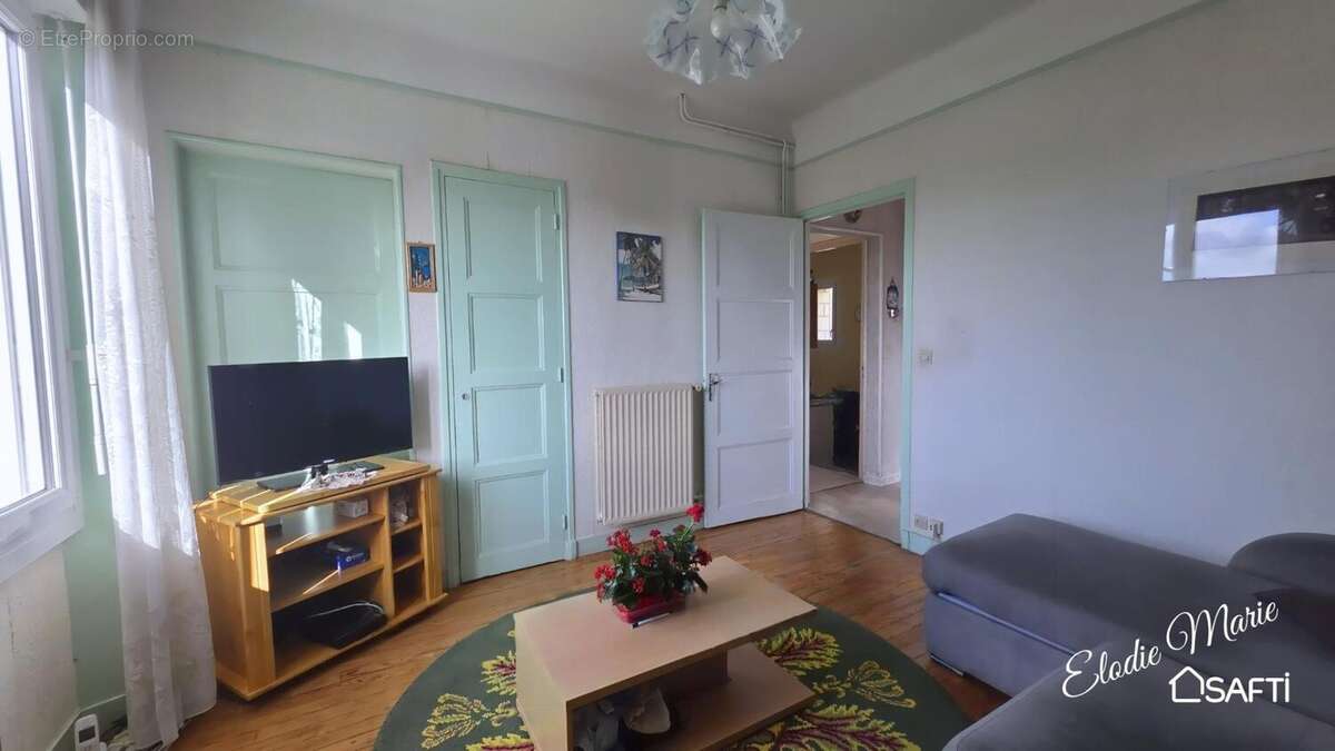 Photo 3 - Maison à MONDEVILLE