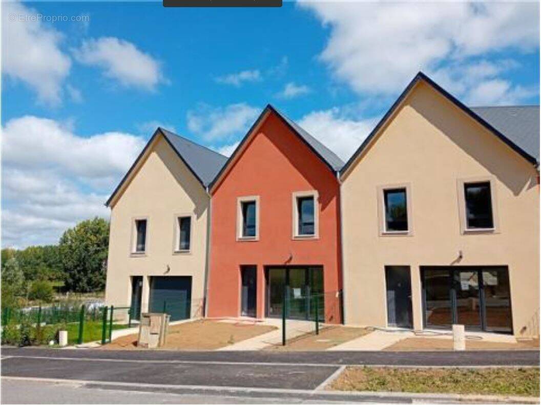 Maison à PONT-L&#039;EVEQUE