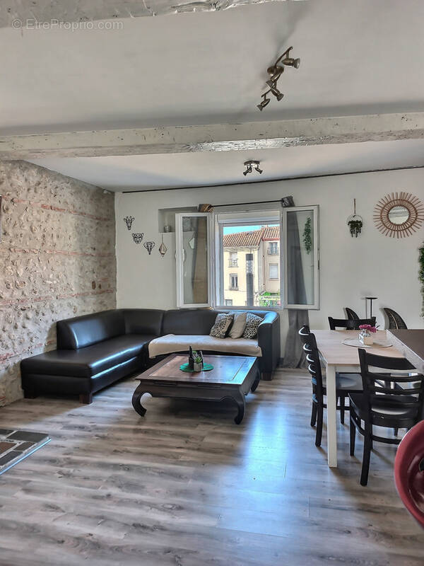 Maison à SAINT-ESTEVE