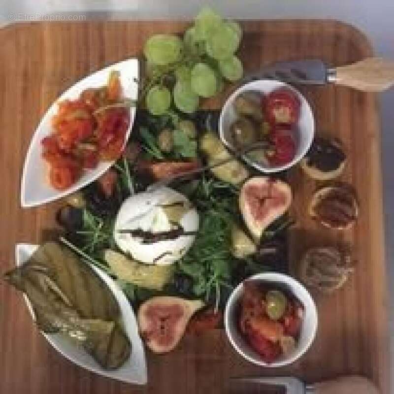 Photo 5 - Commerce à LE CREUSOT