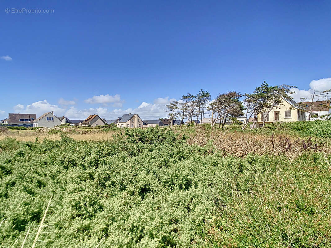 Terrain à BRETTEVILLE-SUR-AY