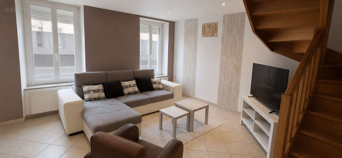 Appartement 121 m² à Charleville-Mezieres  - photo 2