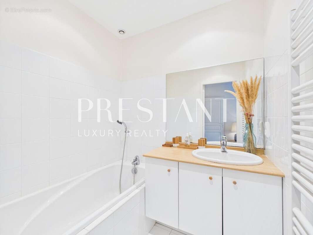 A vendre, Maison de charme 5 chambres vue dominante - photo 19