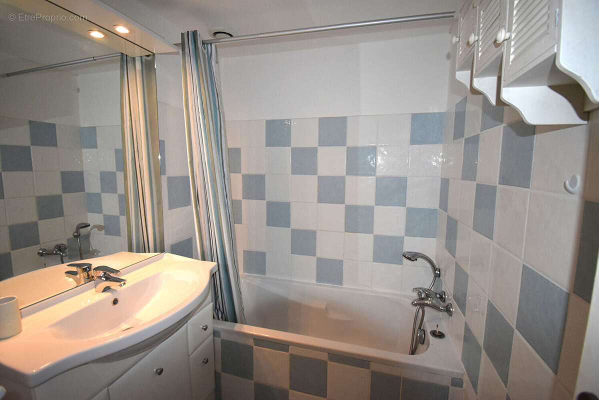 Appartement à SAINT-RAPHAEL