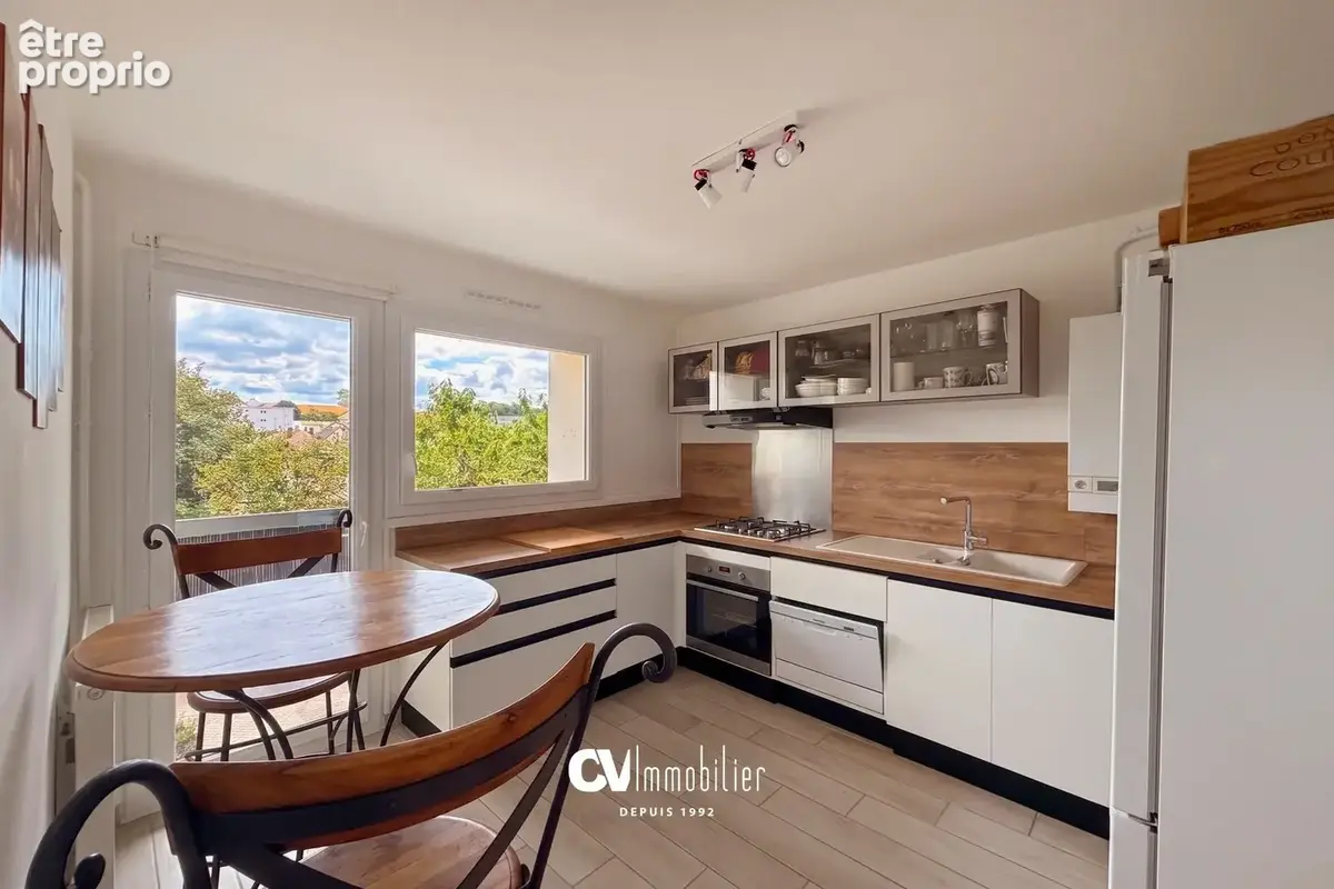 Appartement F3 proche du centre-ville de Louviers - photo 4