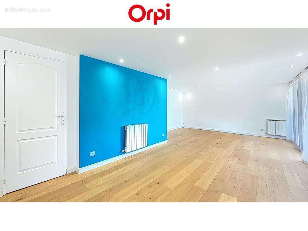 Appartement à VETRAZ-MONTHOUX