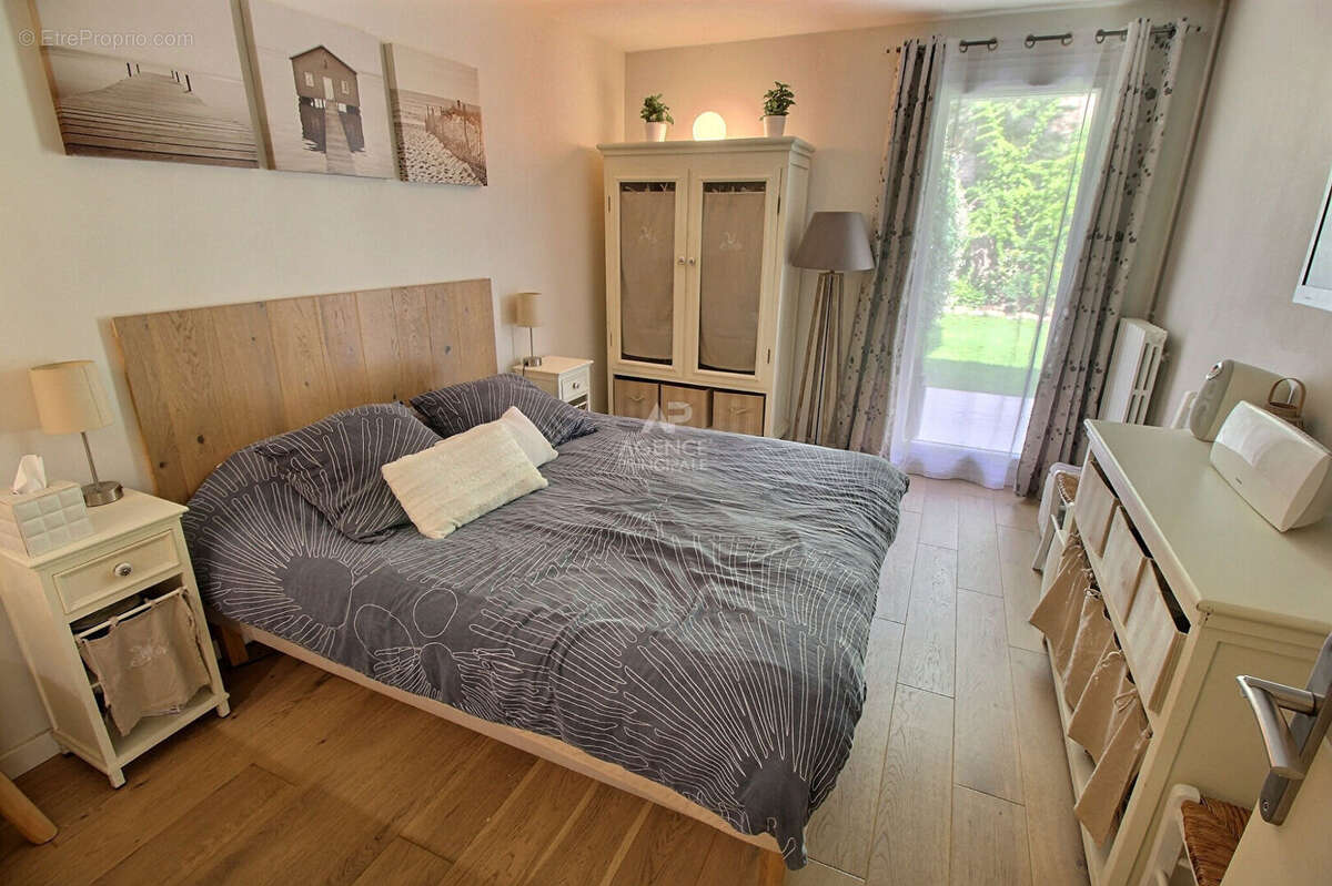 Maison à VERNEUIL-SUR-SEINE