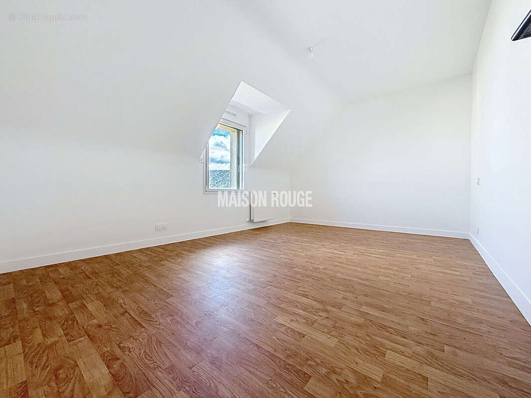 Maison à DOL-DE-BRETAGNE