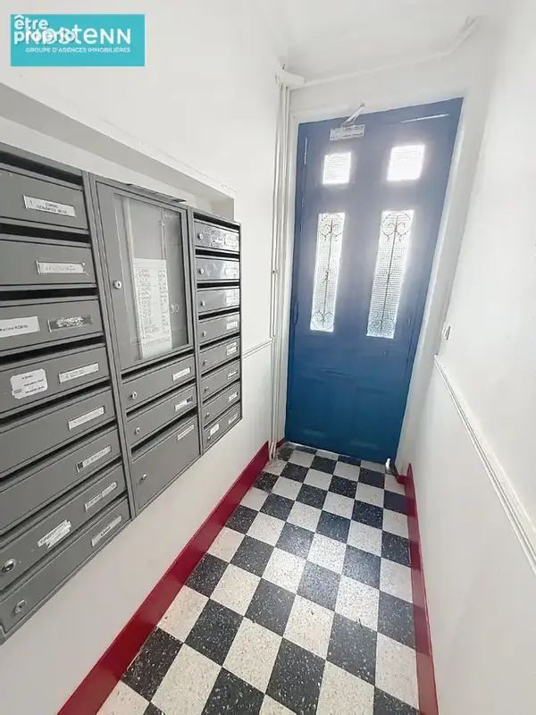 studette de 13m2 loué à 580euros/mois (edf inclus) fin de bail juin 2027. - photo 2