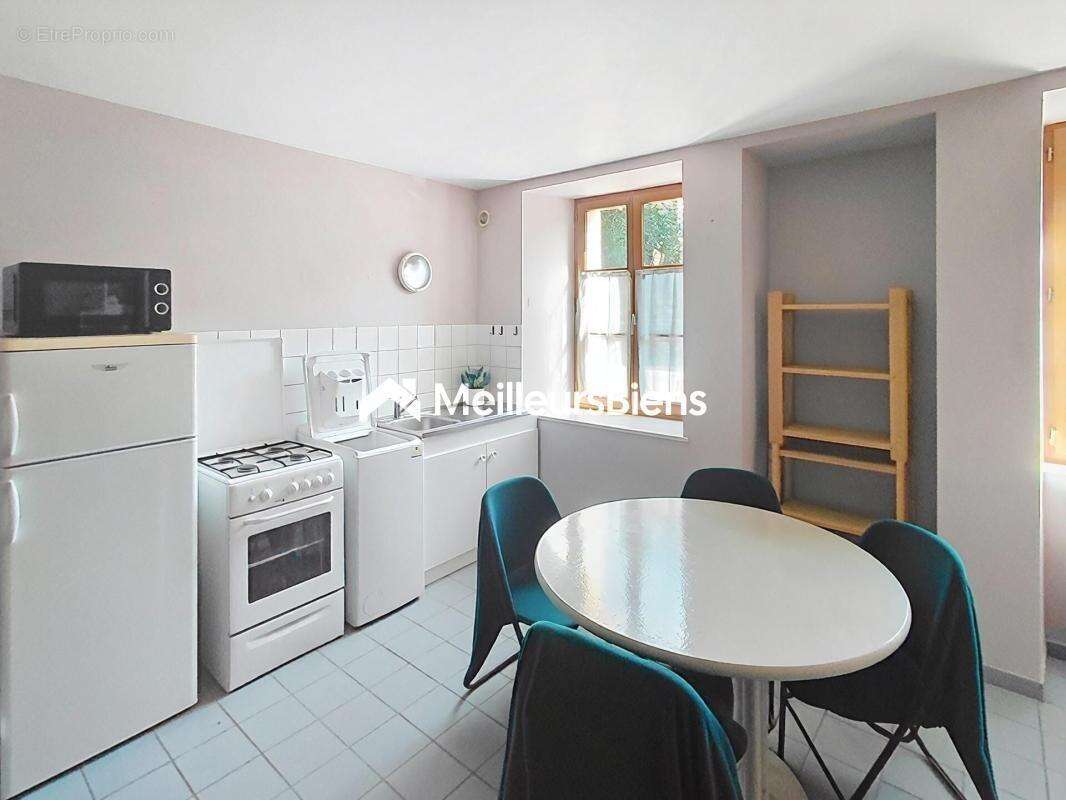 Appartement à FAYL-BILLOT