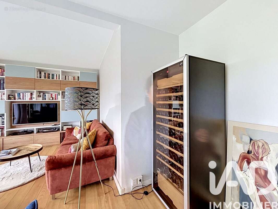 Photo 5 - Appartement à LA CELLE-SAINT-CLOUD