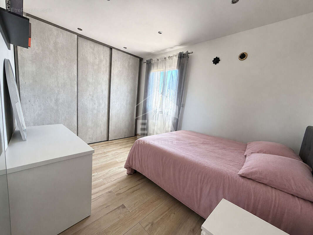Maison 88m² à port-de-bouc - photo 6