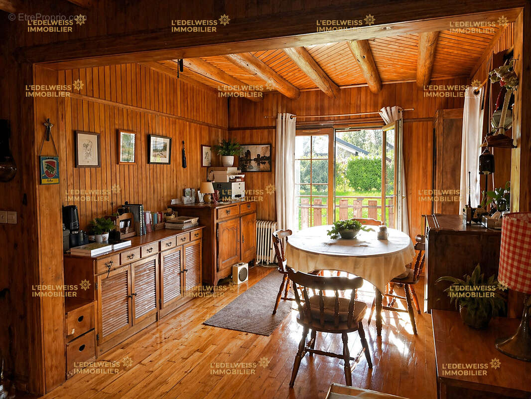 Maison à LULLIN