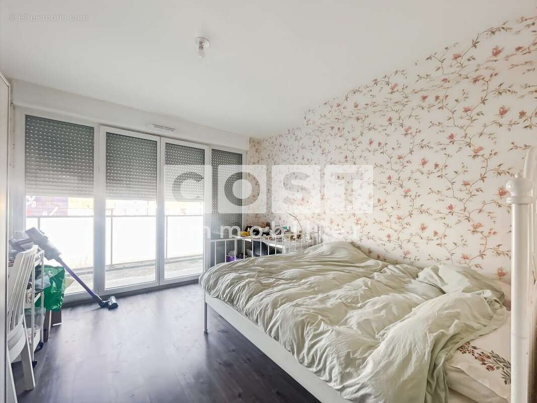 Appartement à GENNEVILLIERS