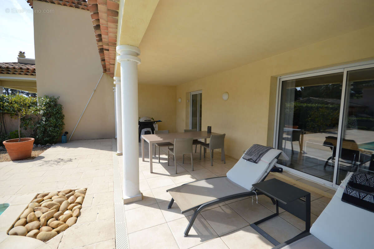 Appartement à SAINT-RAPHAEL