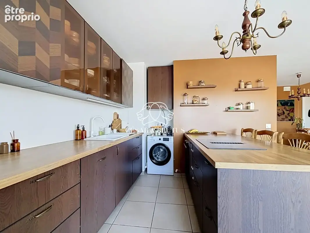 Appartement 73 m² à Saint-Priest  - photo 8
