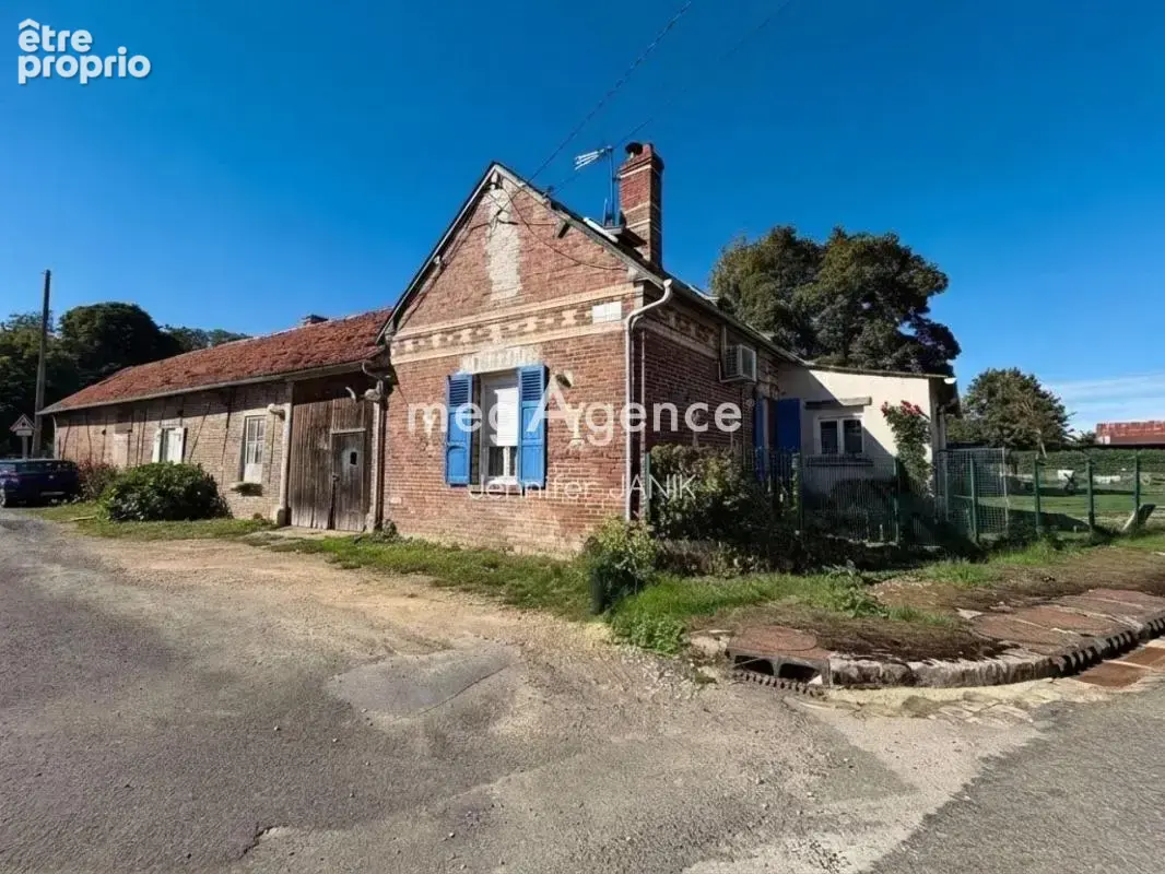 Maison à MAIGNELAY-MONTIGNY
