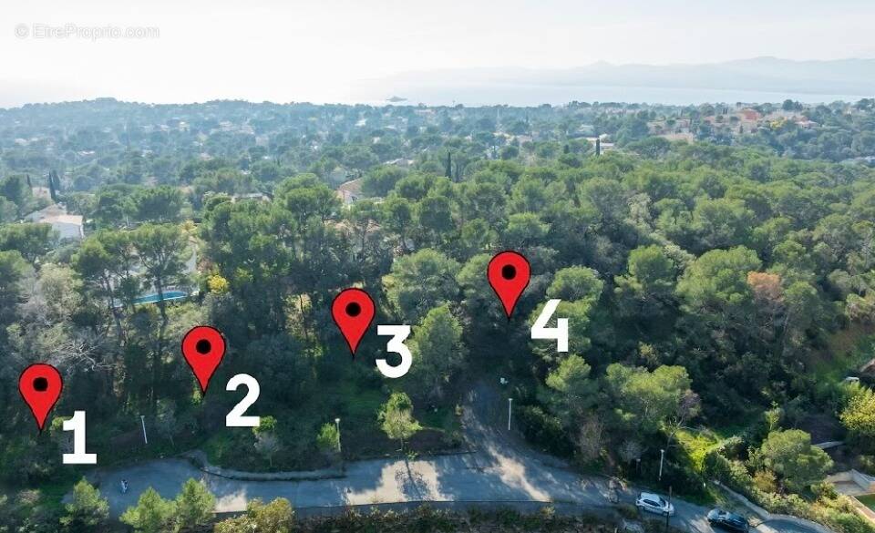 Terrain à SAINT-RAPHAEL