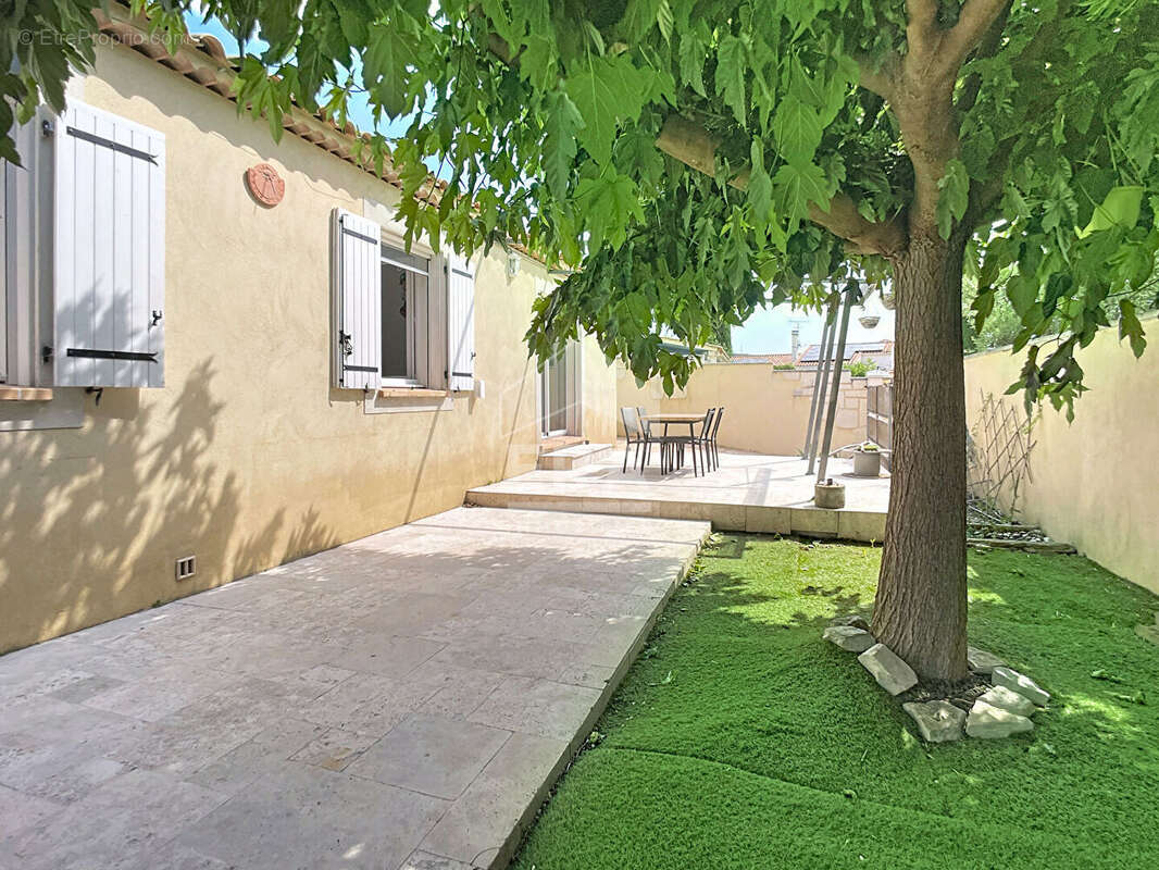 Maison à COUDOUX
