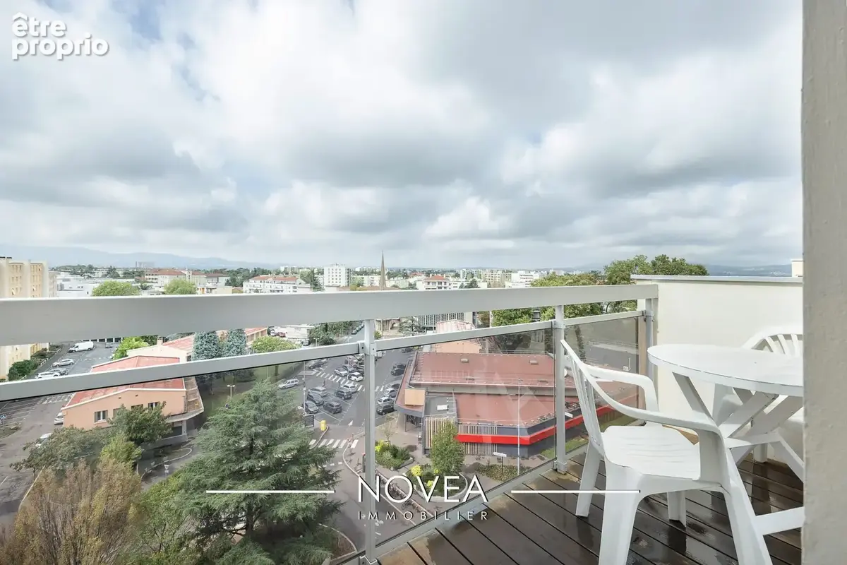 Appartement 4 pièces 70 m² à vendre à Sainte-Foy-Les-Lyon (69110) - photo 6