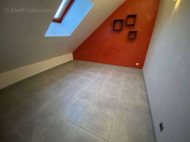 Appartement à EPERNON