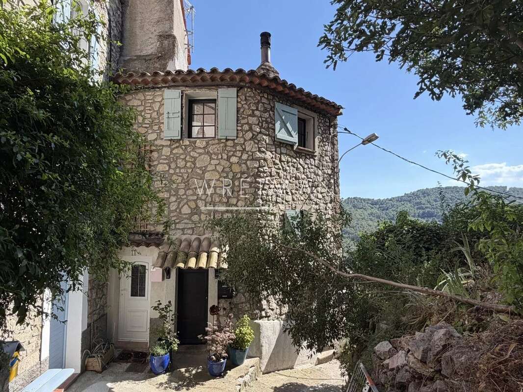 Appartement à CLAVIERS
