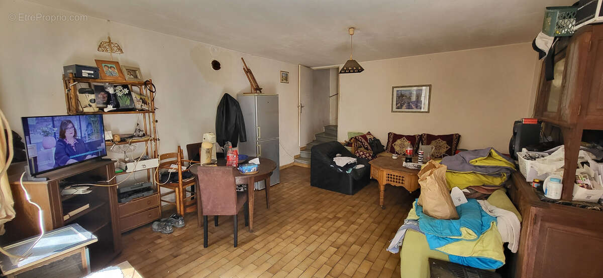 Maison à VIOLES