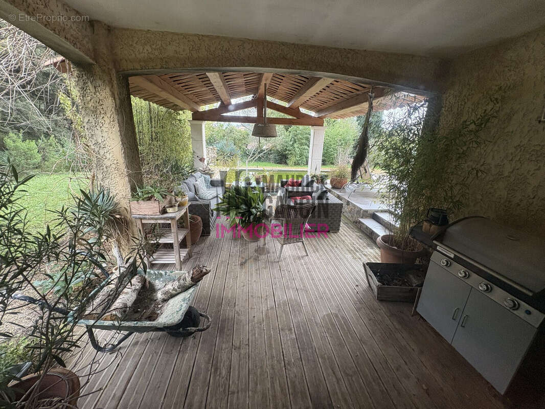 Maison à VACQUEYRAS