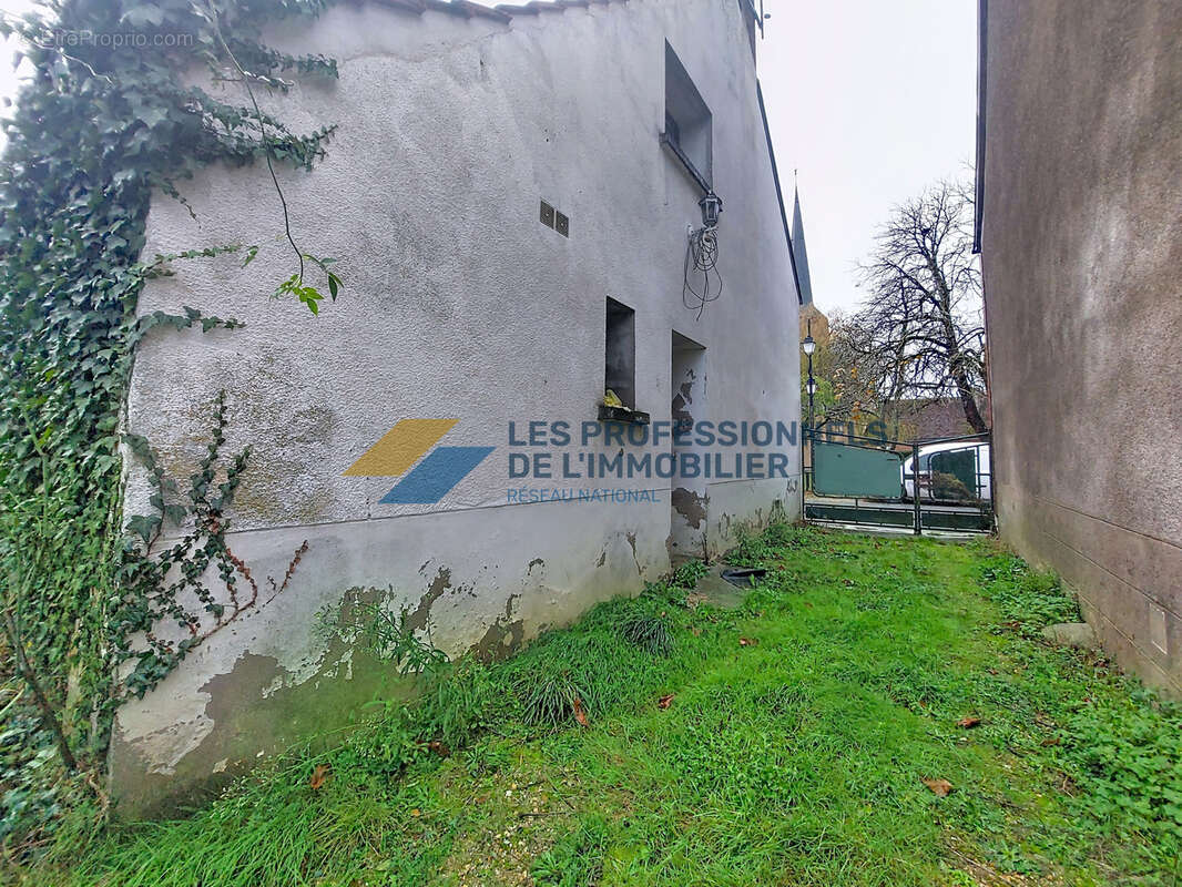 Maison à VILLEMURLIN