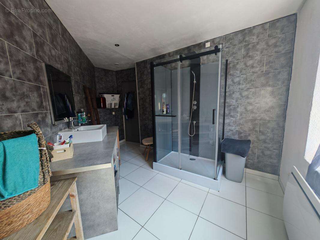 Maison 144 m² à Reaumont  - photo 13