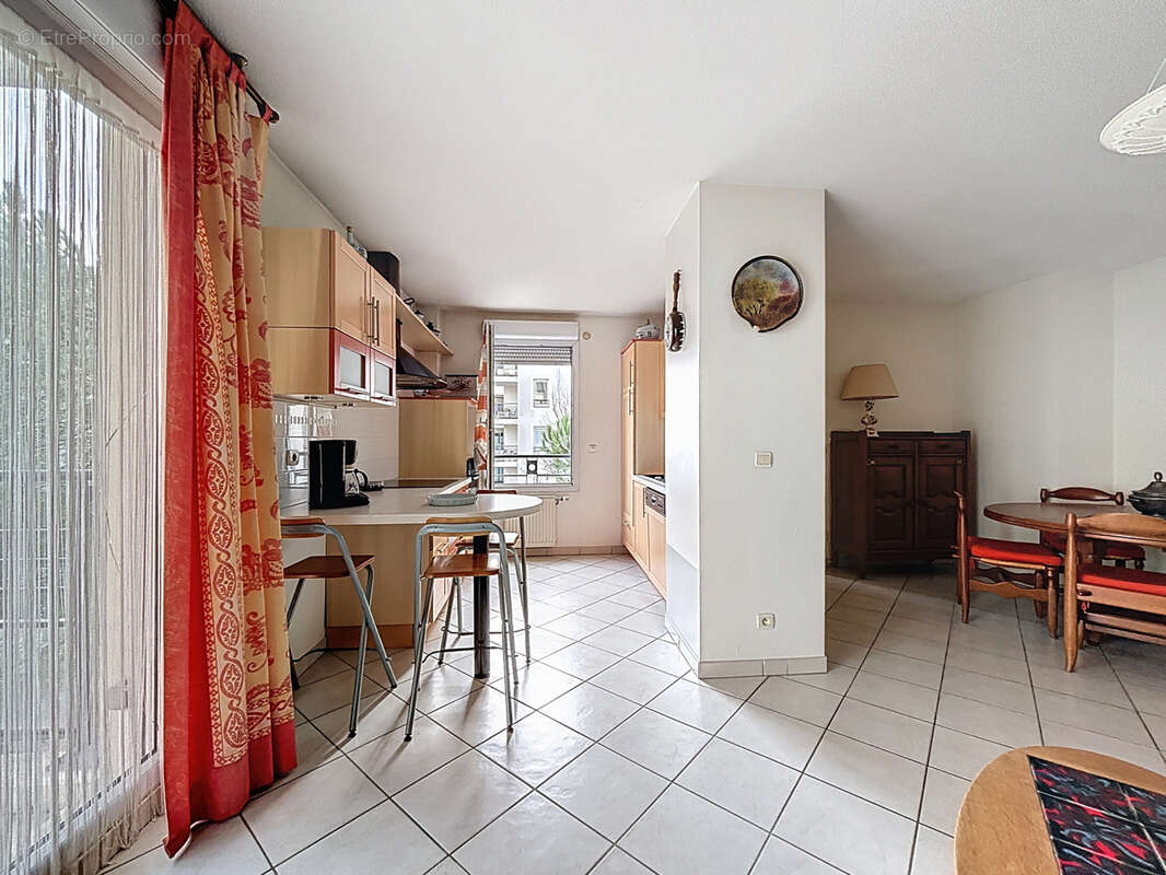 Appartement à TASSIN-LA-DEMI-LUNE