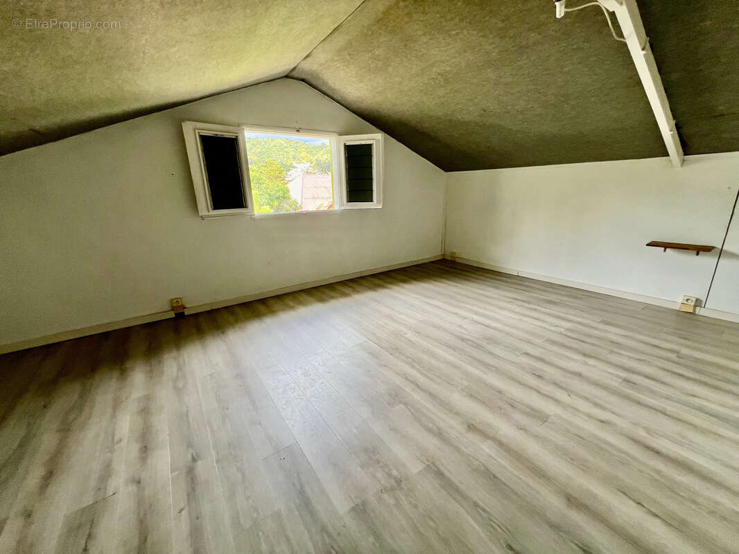 Maison à ENTRE-DEUX