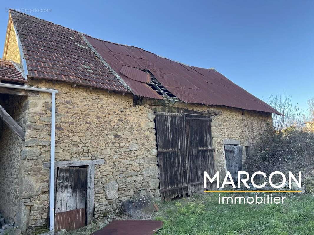 Maison à PIONNAT