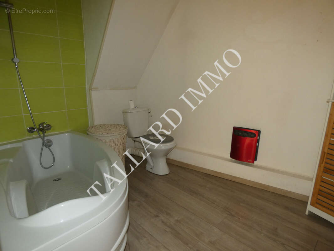 Maison T3 avec terrasse, cave, combles aménageables - photo 8