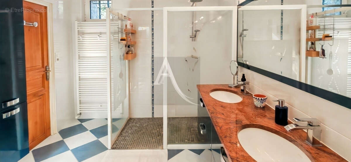 Maison à LACAPELLE-CABANAC