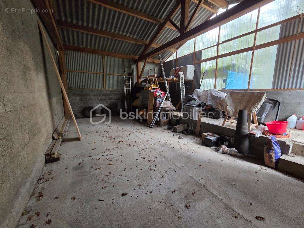 Maison à LE BUSSEAU