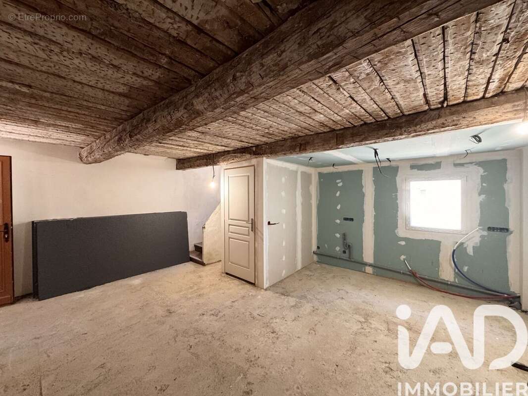 Maison 100 m² à La Garde-Freinet  - photo 4