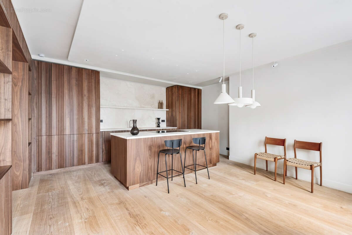 Appartement à PARIS-6E