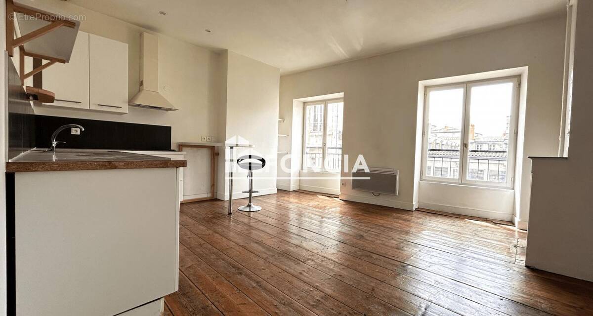 Appartement à BORDEAUX