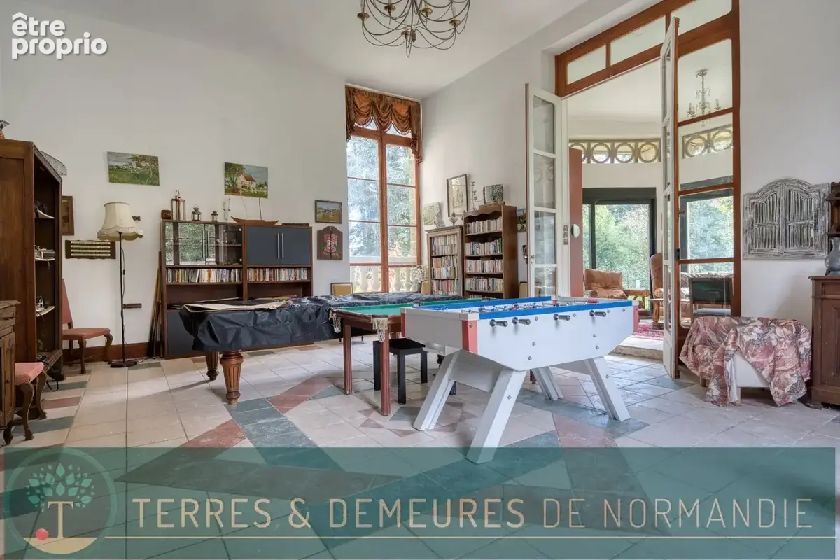 Domaine historique en normandie  château xviie & dépendances  4,5 hectares - photo 6