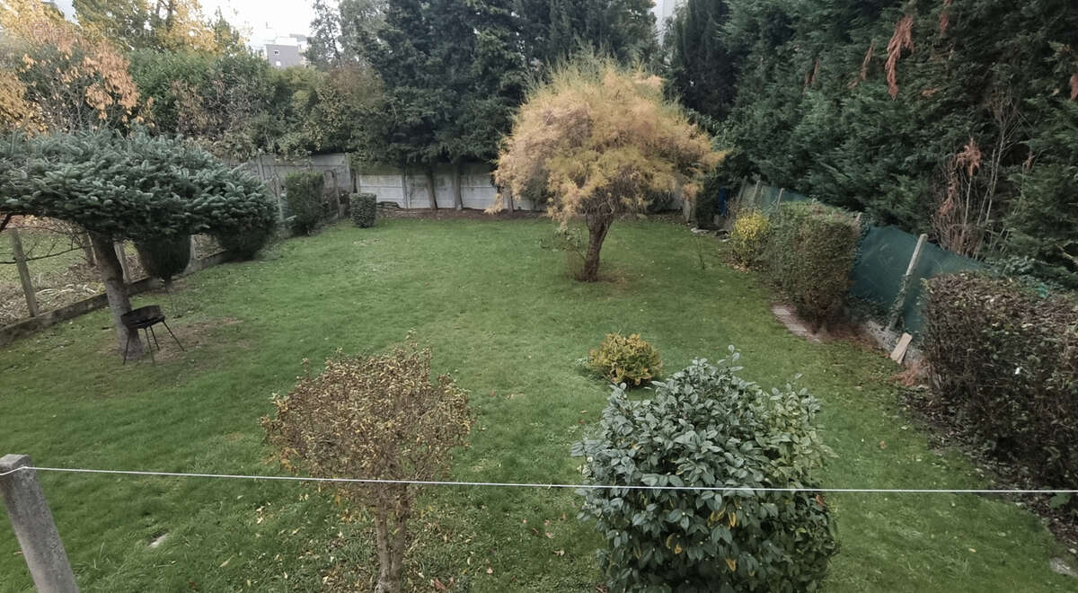 Maison à TREMBLAY-EN-FRANCE