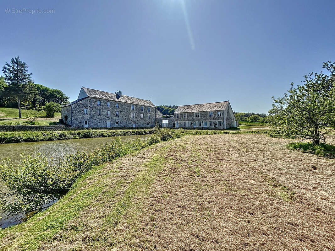 Maison à SAINT-SAUVEUR-LE-VICOMTE