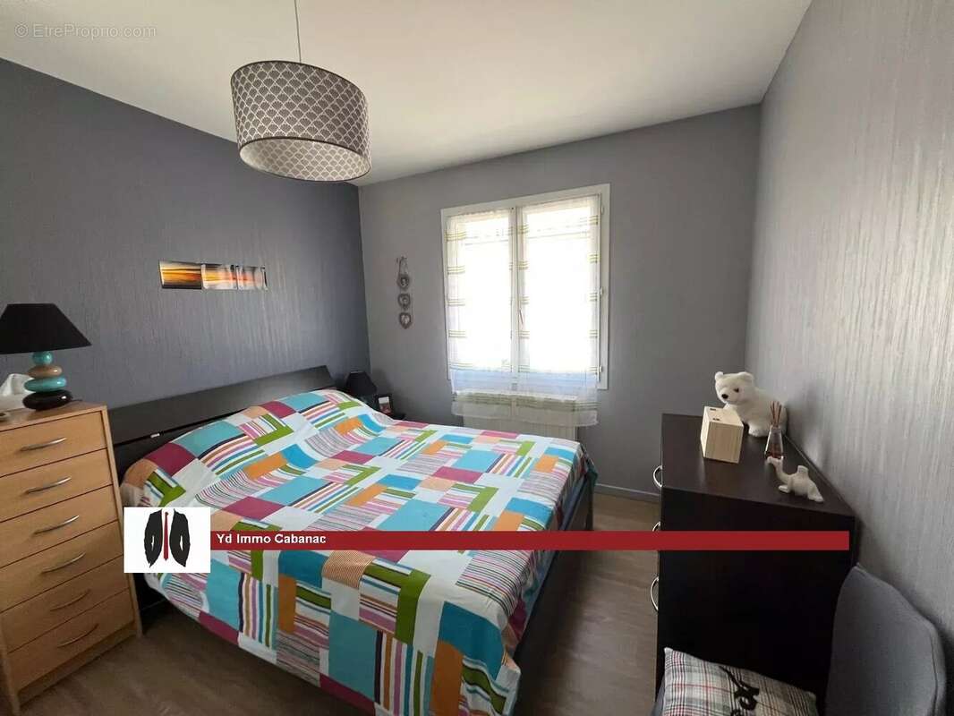 Maison trois chambres +un bureau avec beau terrain - photo 8