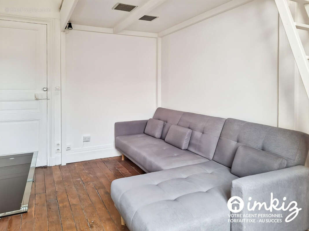 Paris 20ᵉ  Studio avec mezzanine et cour privative - photo 3