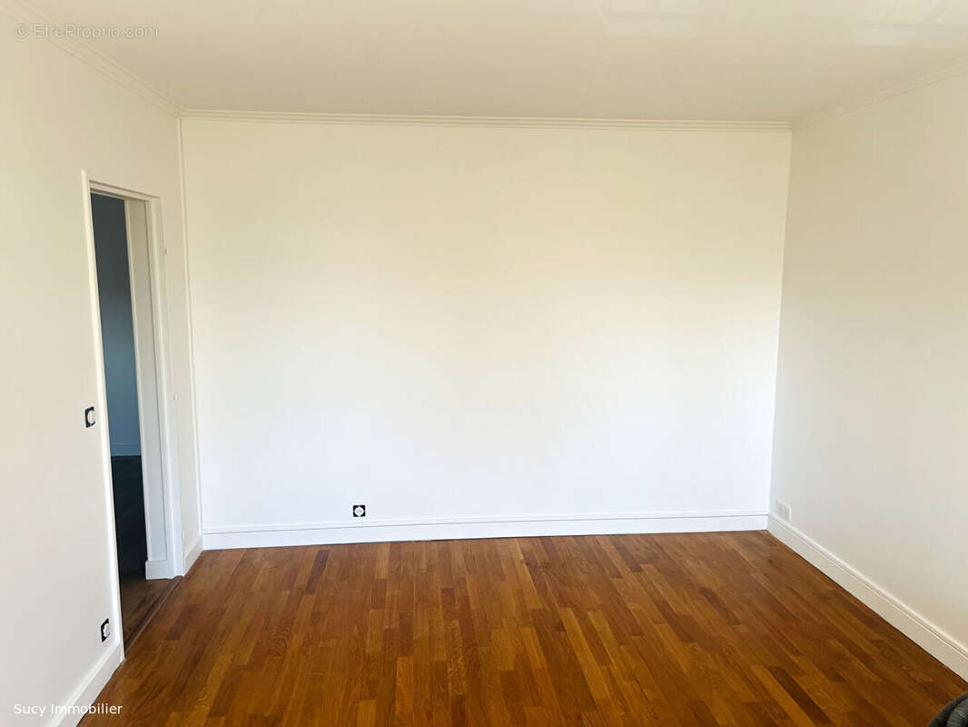 Appartement à CHENNEVIERES-SUR-MARNE